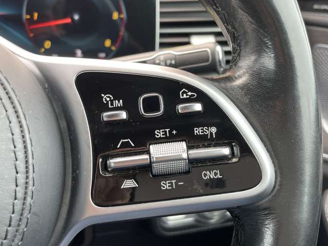 Mercedes-Benz GLS 10