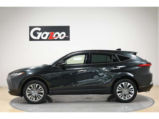 Toyota Harrier 3