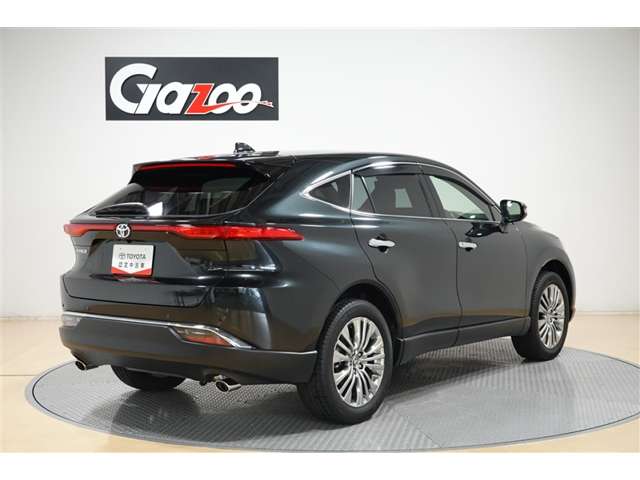 Toyota Harrier 5