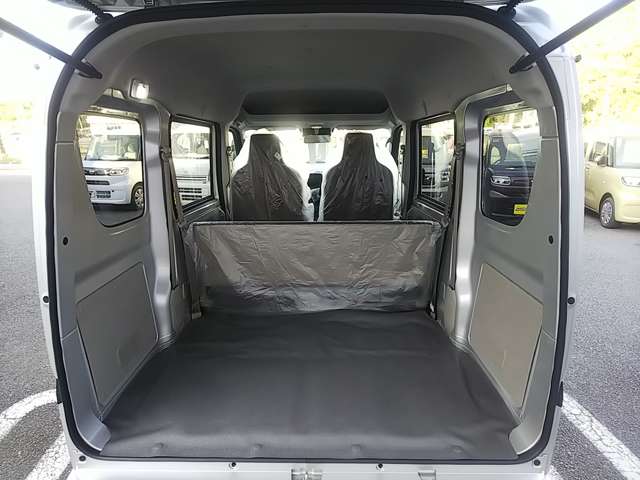 Suzuki Every 12