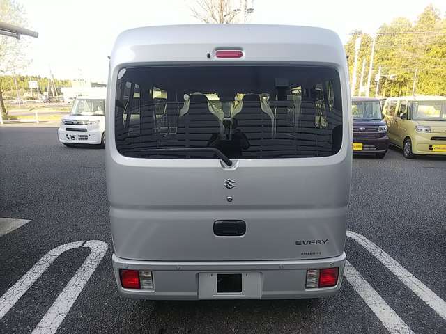 Suzuki Every 6
