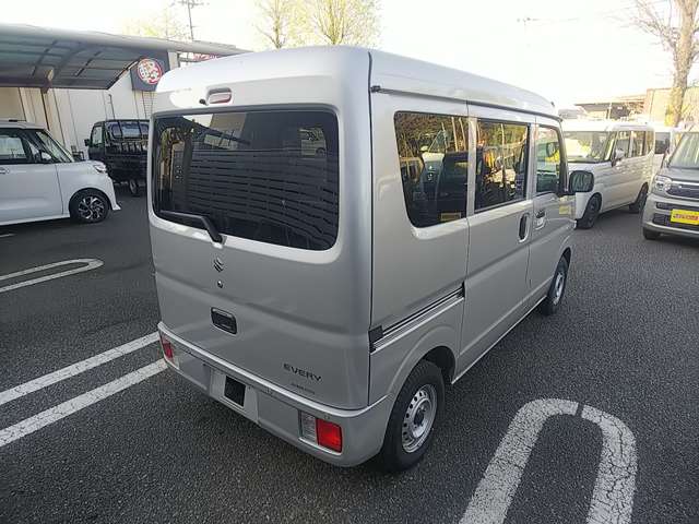 Suzuki Every 7