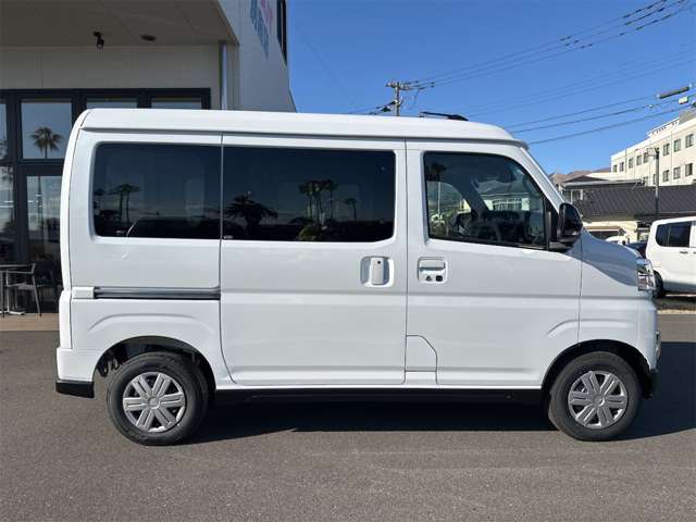 Daihatsu Atrai 11