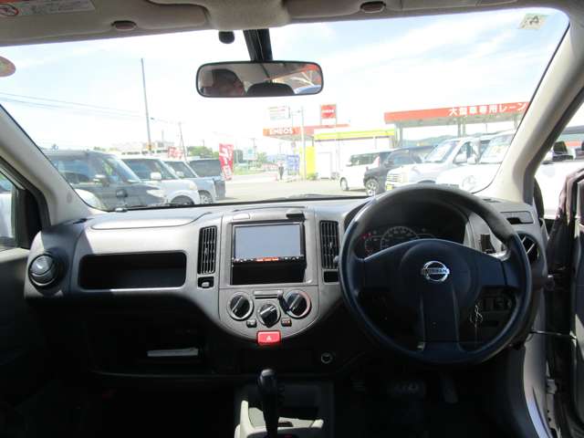 Nissan AD 12