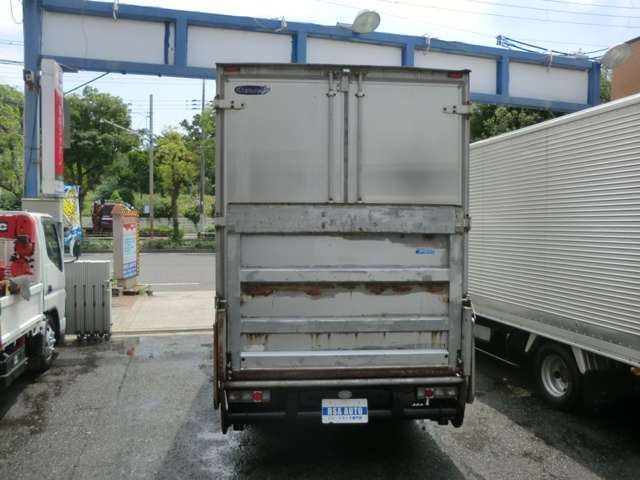 Mitsubishi Fuso Canter 2