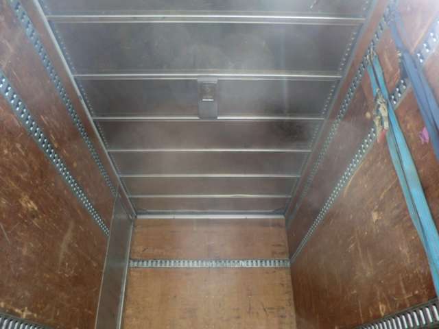 Mitsubishi Fuso Canter 8