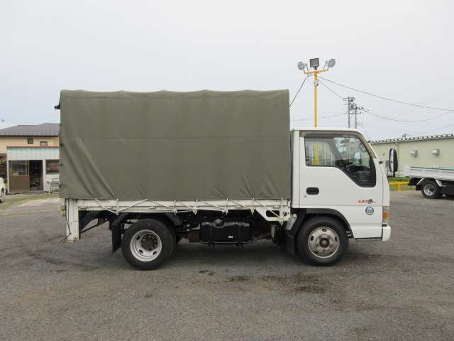 Isuzu Elf 6