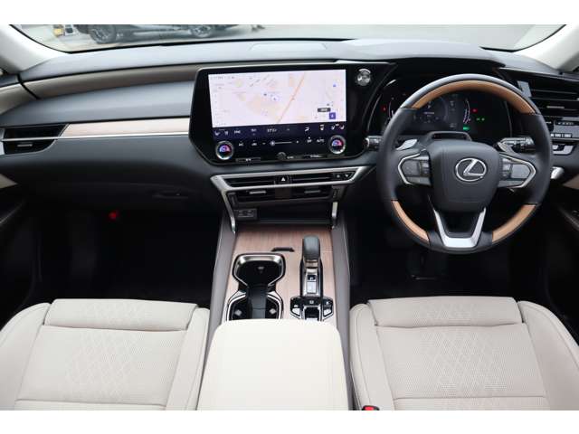 Lexus RX 8