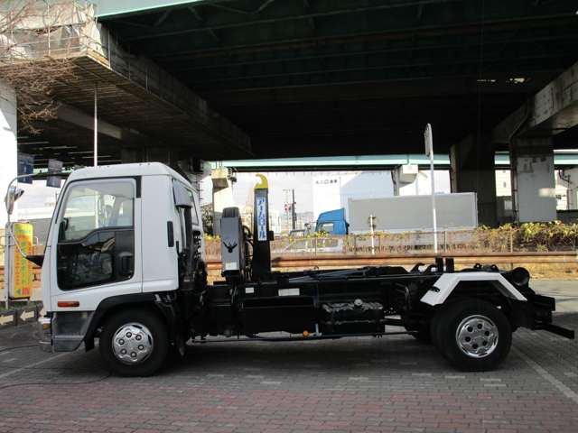 Isuzu Forward 3