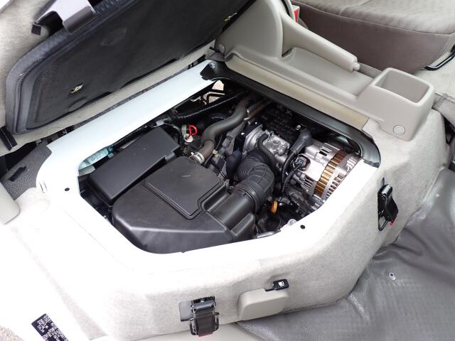 Suzuki Every 8