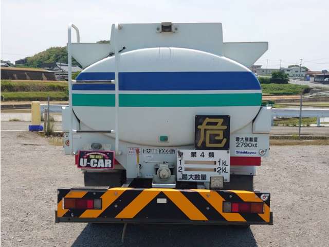 Mitsubishi Fuso Canter 10