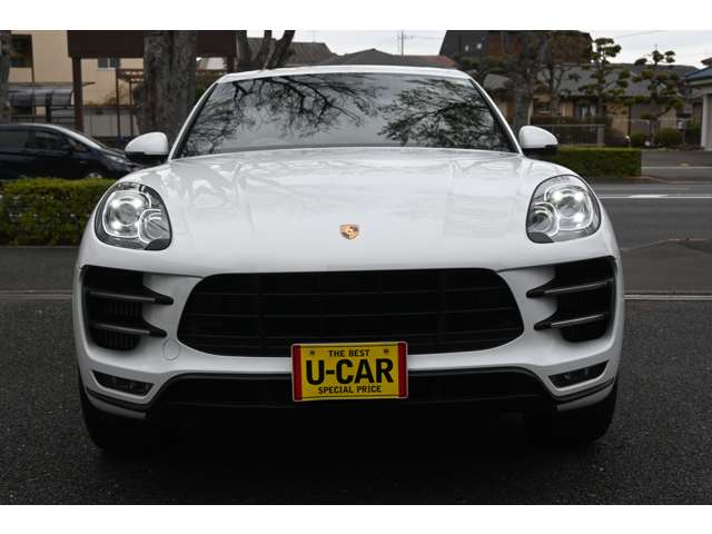 Porsche Macan 3