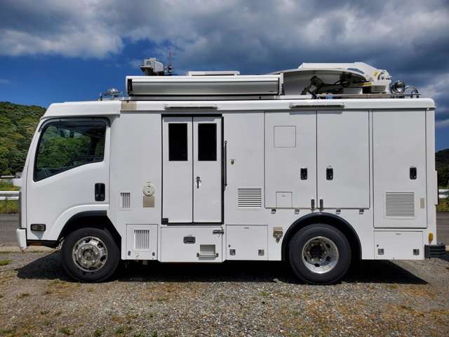 Isuzu Elf 5