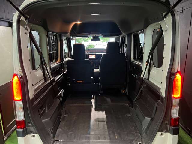 Honda N-VAN 11