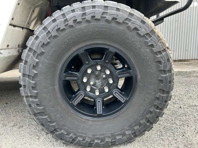 Hummer H1 10