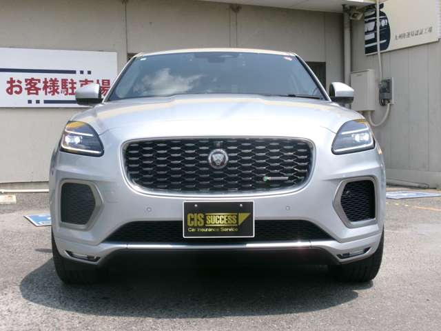 Jaguar E-Pace 6