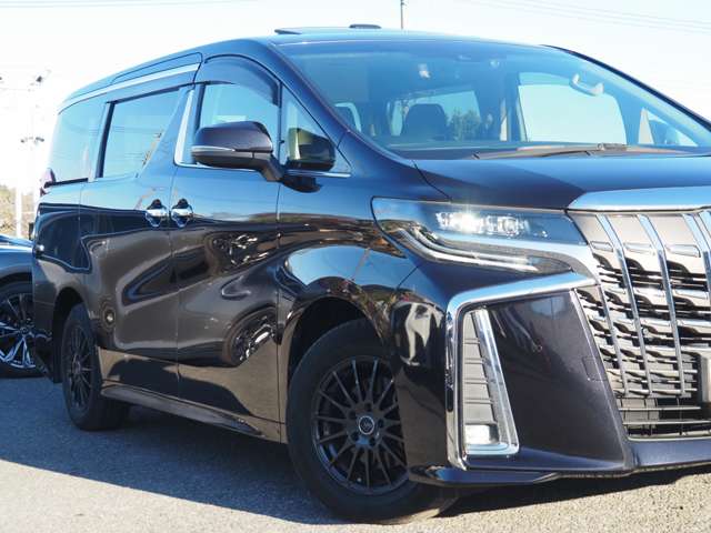 Toyota Alphard 8