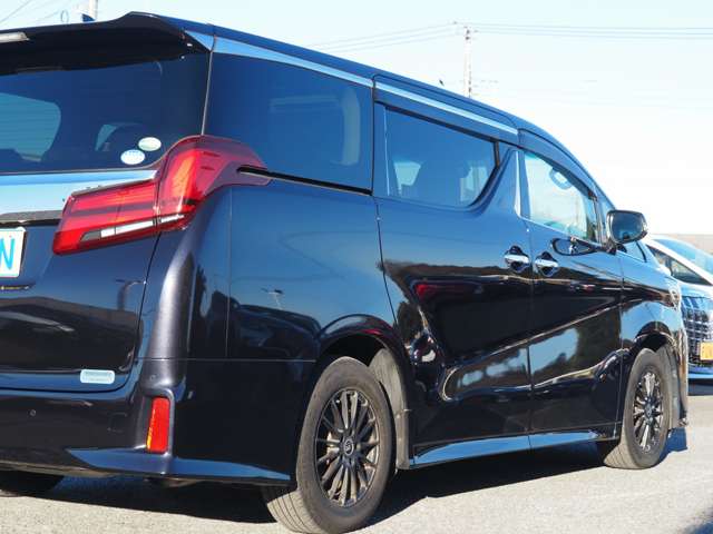 Toyota Alphard 10