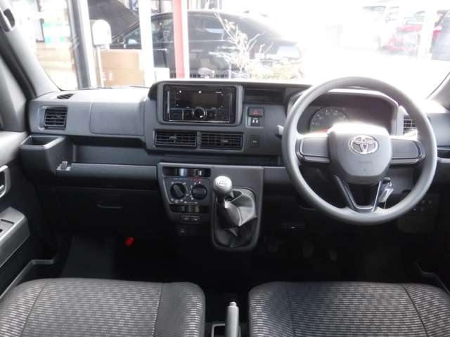 Toyota Pixis Van 10
