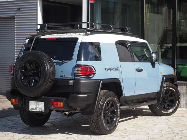 Toyota FJ Cruiser 8