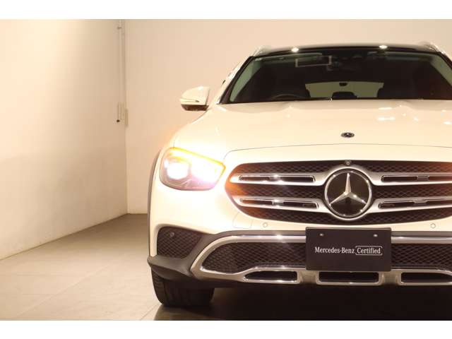 Mercedes-Benz E-Class All-Terrain 11
