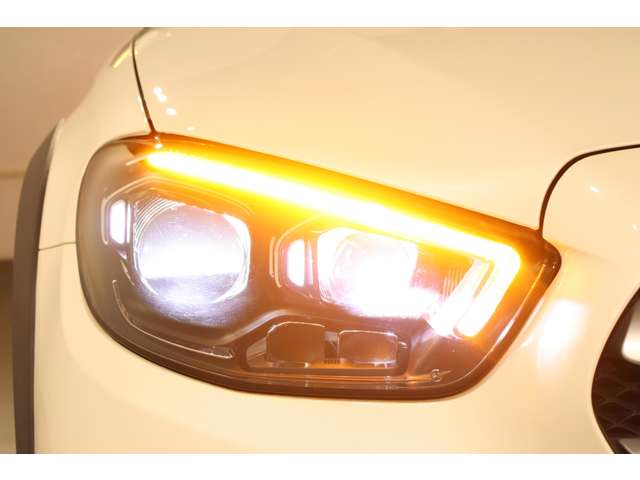 Mercedes-Benz E-Class All-Terrain 12