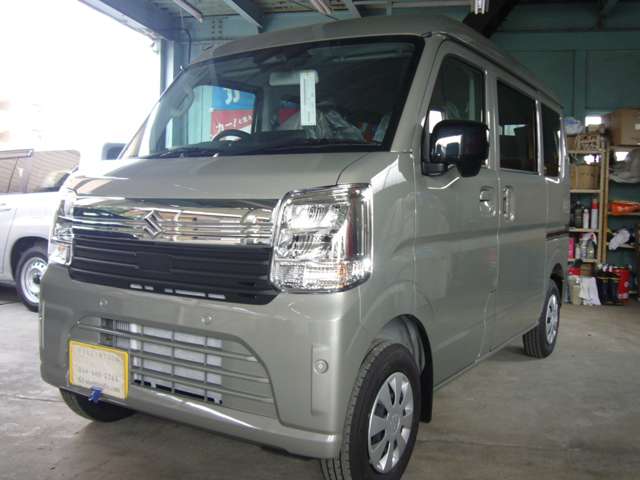 Suzuki Every 8