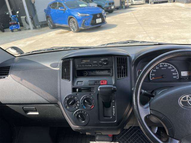 Toyota Light Ace Truck 6