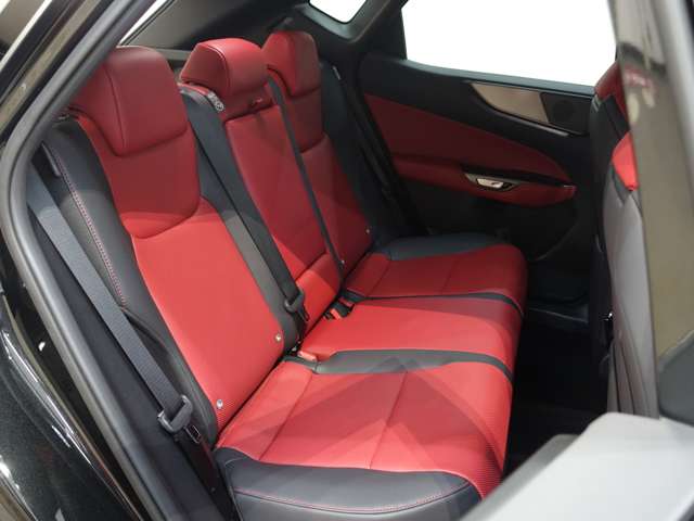Lexus NX 7