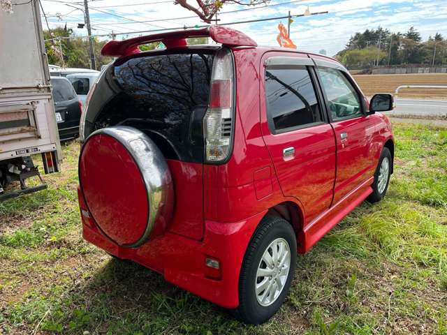 Daihatsu Terios Kid 8