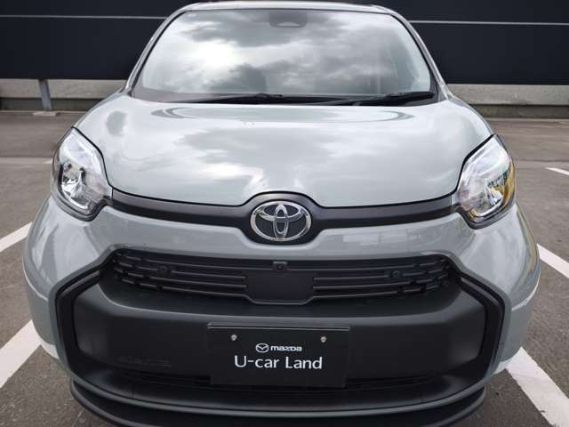 Toyota Sienta 2