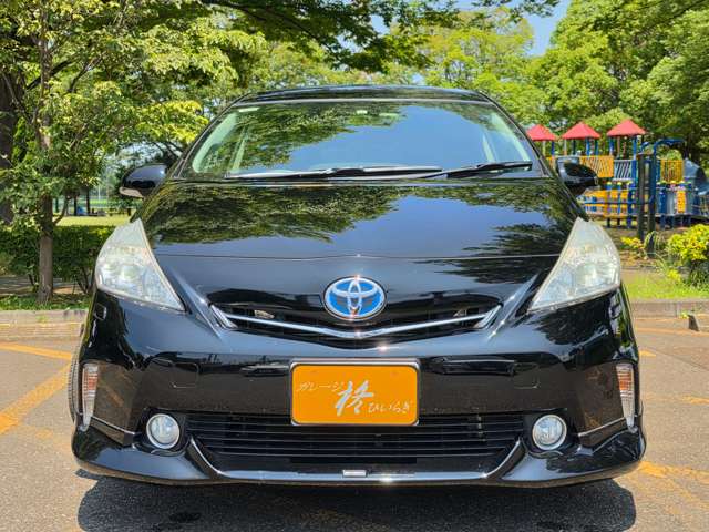 Toyota Prius α 3