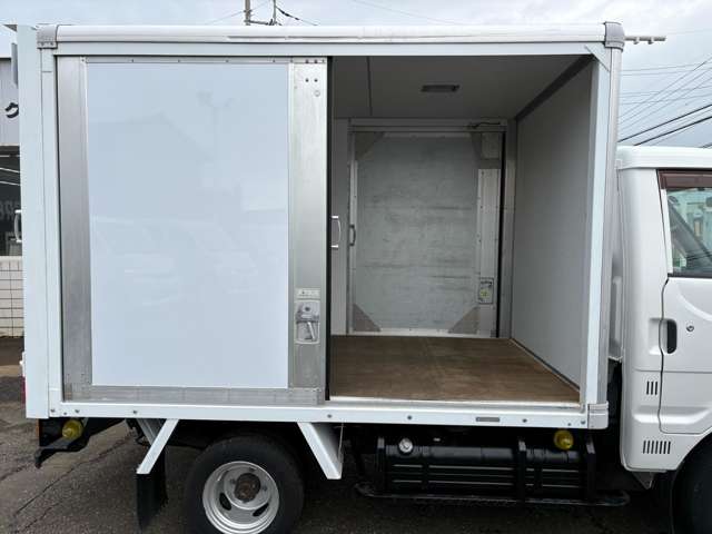 Mazda Bongo Truck 9