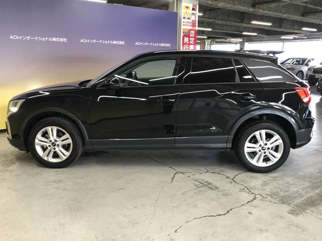 Audi Q2 11