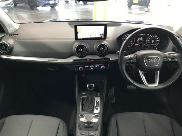 Audi Q2 6