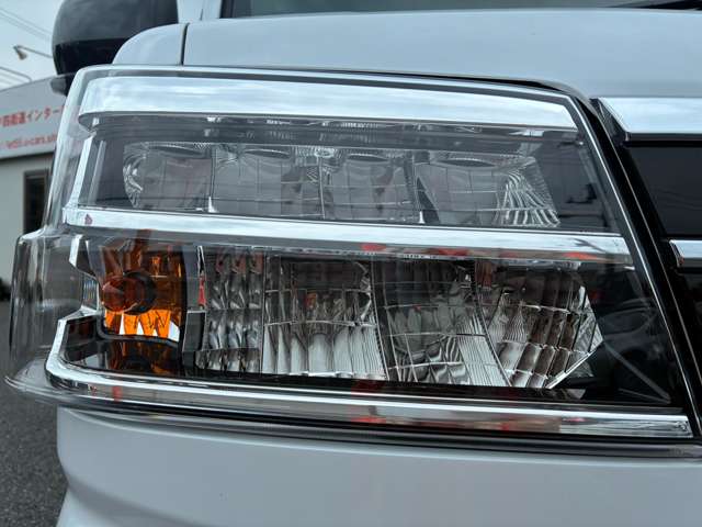 Daihatsu Atrai 6