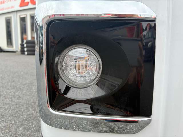 Daihatsu Atrai 7