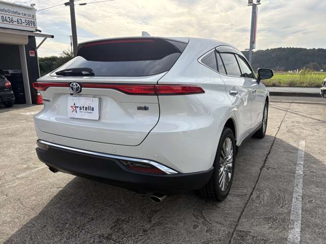 Toyota Harrier 4