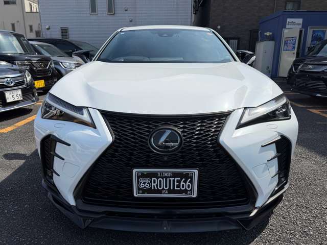 Lexus UX 5