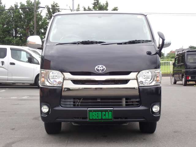 Toyota Hiace Van 6