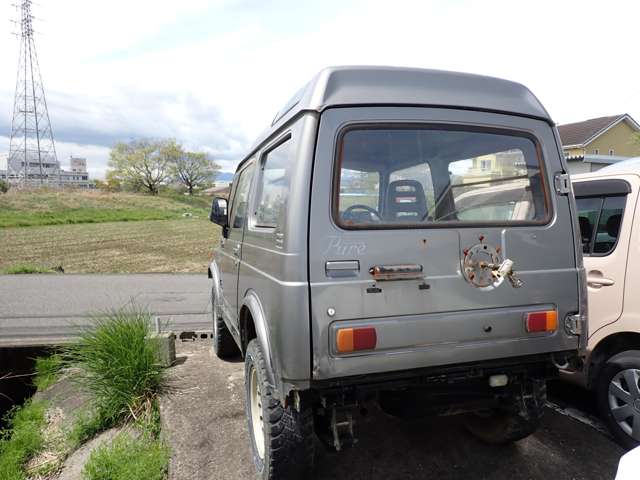 Suzuki Jimny 4