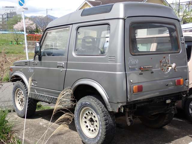 Suzuki Jimny 6