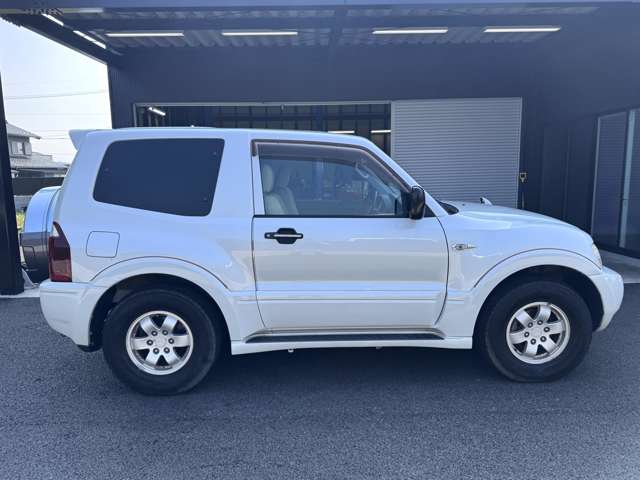 Mitsubishi Pajero 7