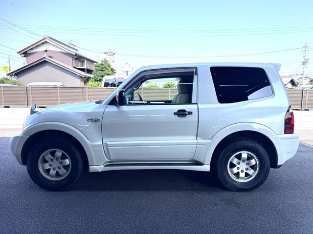 Mitsubishi Pajero 8