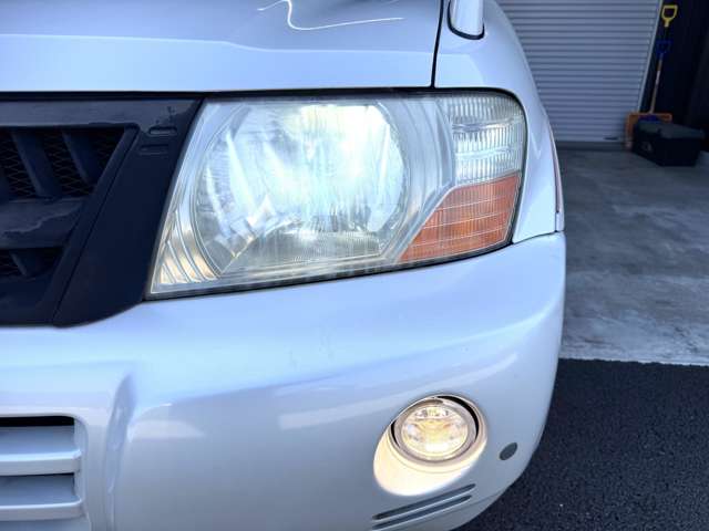 Mitsubishi Pajero 9