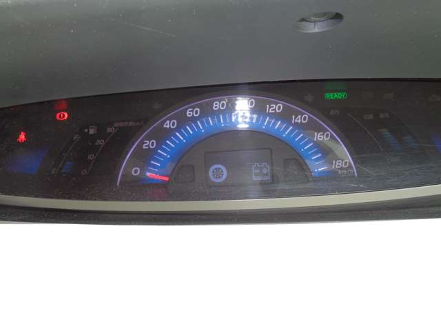 Toyota Estima Hybrid 11