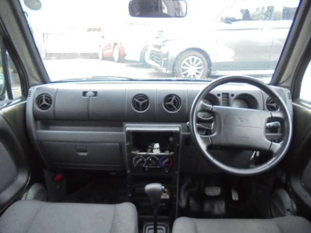 Daihatsu ネイキッド 6