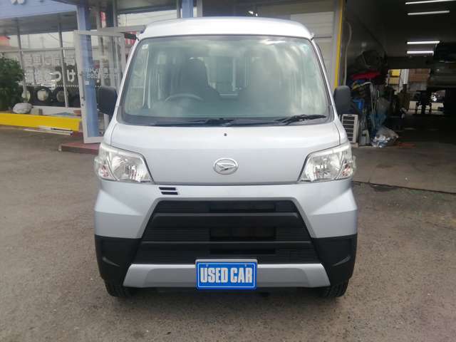 Daihatsu Hijet Cargo 2