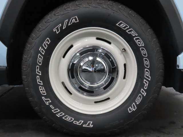 Mitsuoka バディ 8