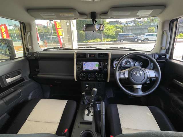 Toyota FJ Cruiser 8